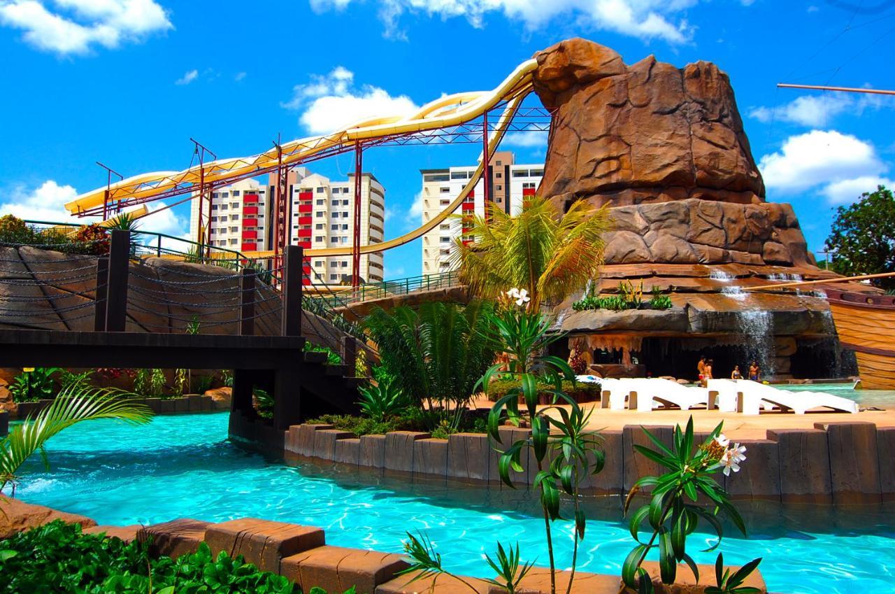 Villas Diroma Com Um Dia No Acqua Park, Splash E Slide Caldas Novas Dış mekan fotoğraf